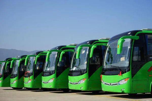 新聞來(lái)了 藏不住了 八一廣場(chǎng)拍下的,趕快來(lái)打卡